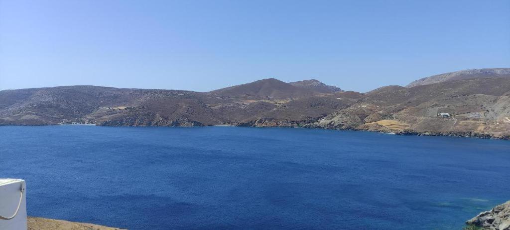 Asvestoti Mesonettes Blue Light Σιελ Μεζονετεs Hotel Pera Gyalos Buitenkant foto