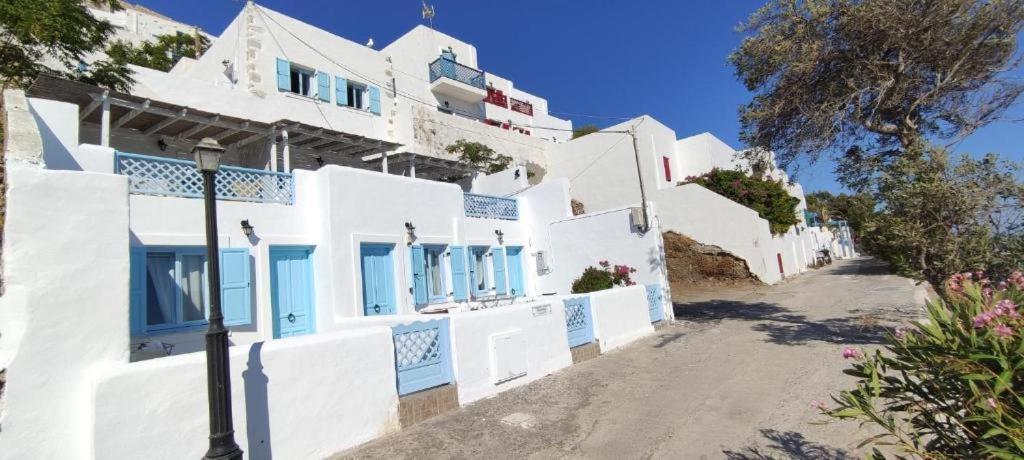 Asvestoti Mesonettes Blue Light Σιελ Μεζονετεs Hotel Pera Gyalos Buitenkant foto